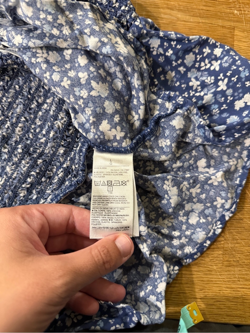 Old Navy Blue Floral Smocked Skimmer Tee - Picture 7 of 9